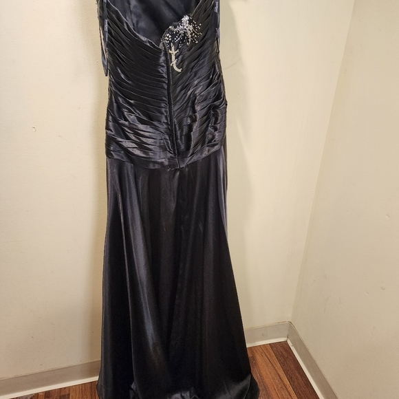 TONY BOWLS Black Long Evening Prom Slit Front Dress size 10 - Picture 9 of 12